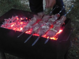 Mtsvadi grilled on glowing embers